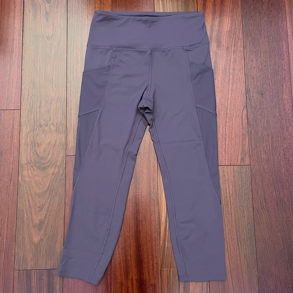 Forever 21 Workout Capri Pants